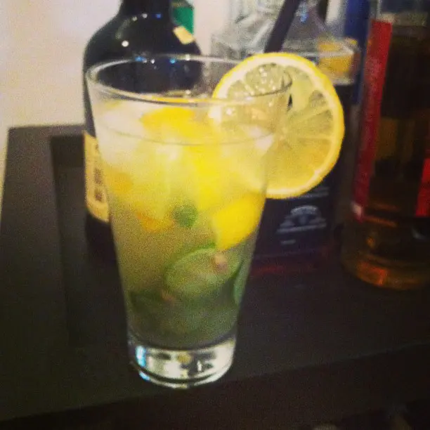 caipiroska de 2 limoes citurs