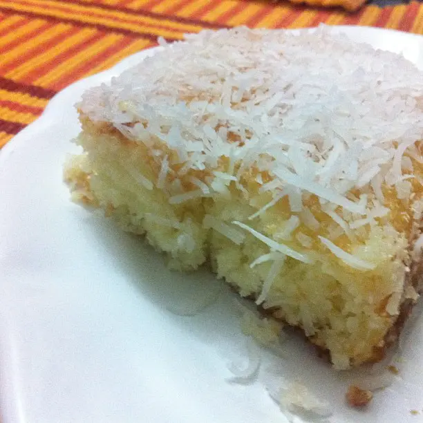 bolo de coco molhado