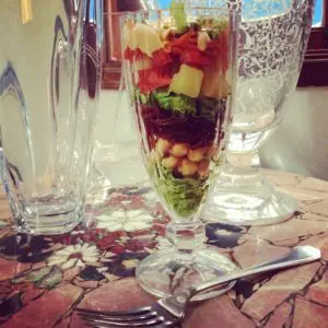 salada no copo