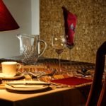 dinner-table-444434_1280-768×512