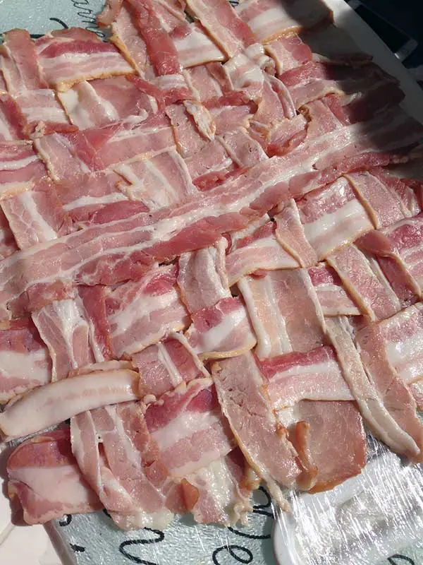 tranca-de-bacon-cru