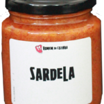 Sardela Homem na Cozinha